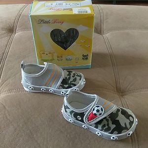 Little beerry boys shoes.